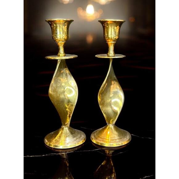 2 Vintage Brass 1970's Ribbon Twist Candlestick Holders- 6.5” Never Used - Picture 3 of 6